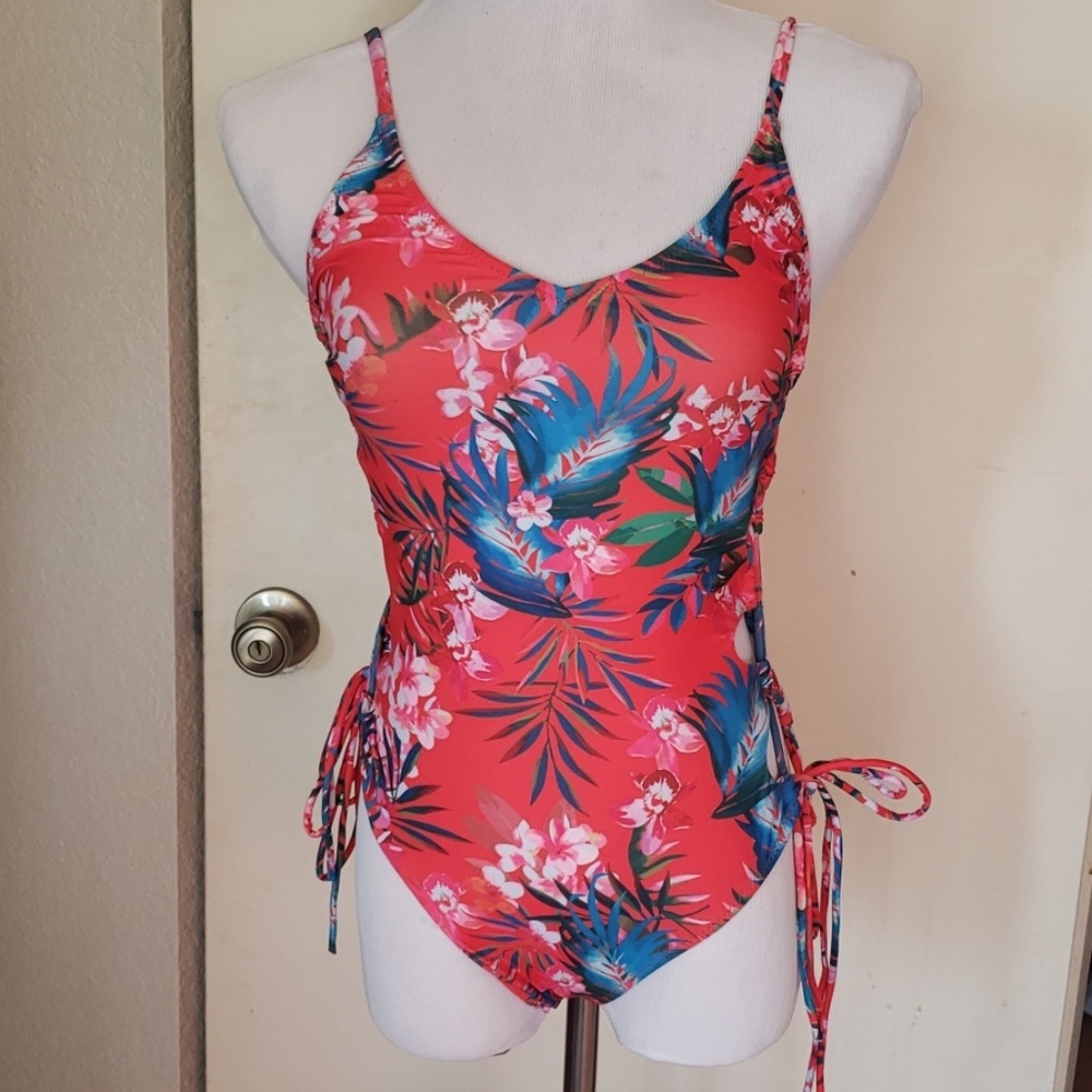 Misguided tropical one piece
